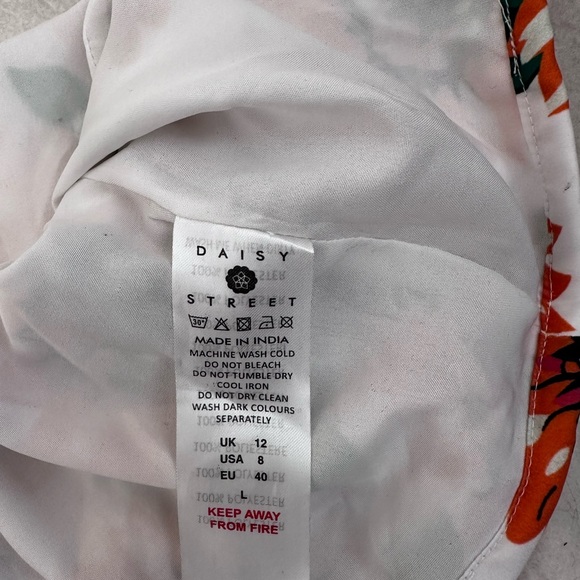 Daisy Street Sunflower Mini Skirt - Picture 3 of 4